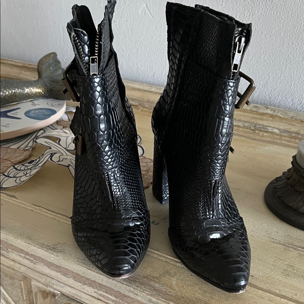 Freebird Joey, size 10